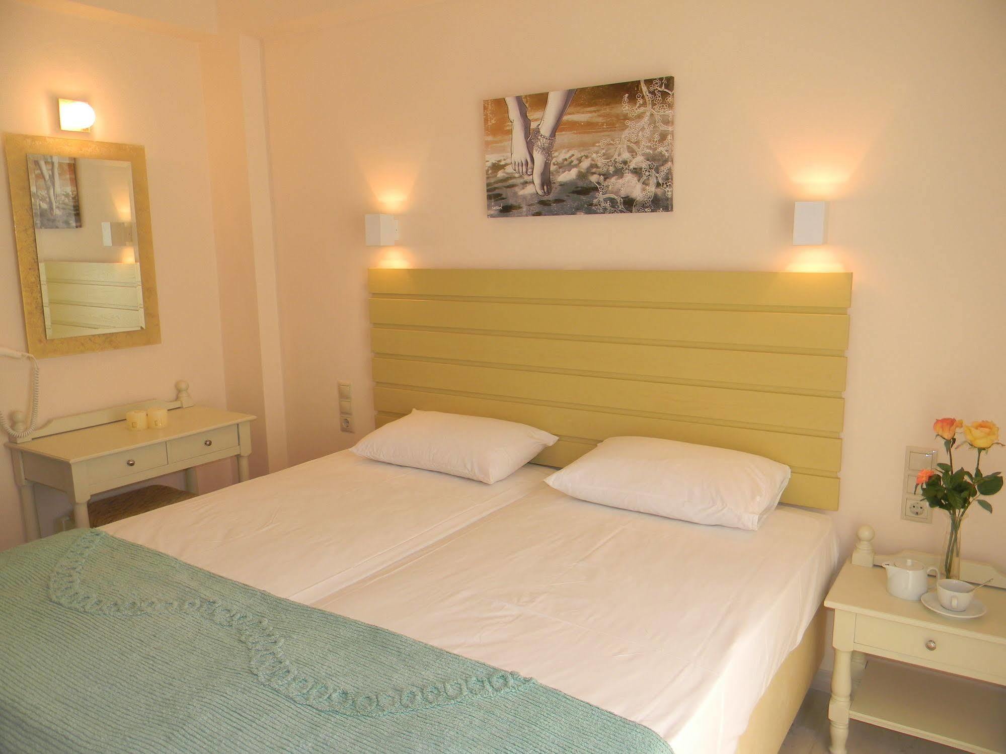 Margo Studios Naxos City Extérieur photo